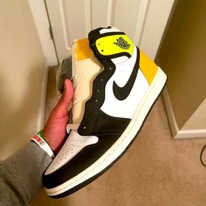 Air Jordan 1 “Volt”